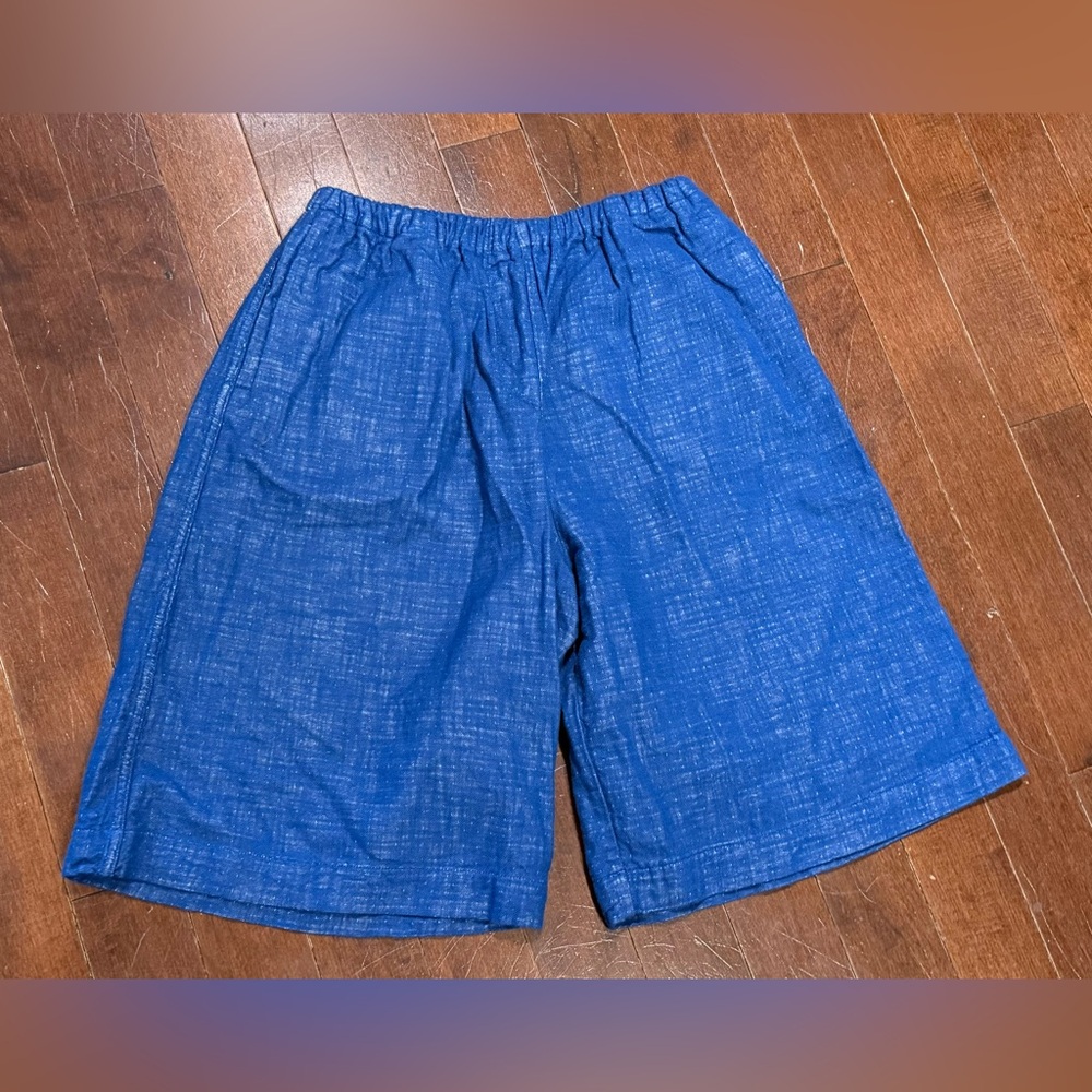 Casual Blue Bermudas with Elastic Waistband
